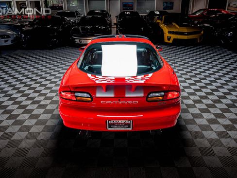 Used 2002 Chevrolet Camaro Z28 w/ SS Performance/Appearance Pkg RWD image 67