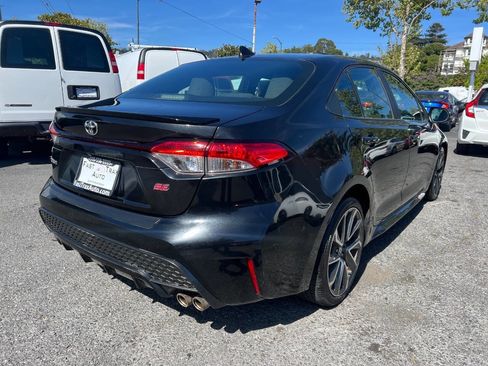 Used 2021 Toyota Corolla SE image 4