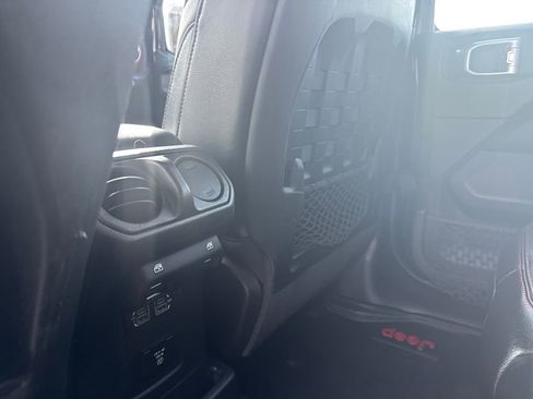 Used 2020 Jeep Wrangler Unlimited Rubicon AWD/4WD image 10