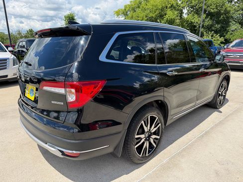 Used 2019 Honda Pilot Touring image 5