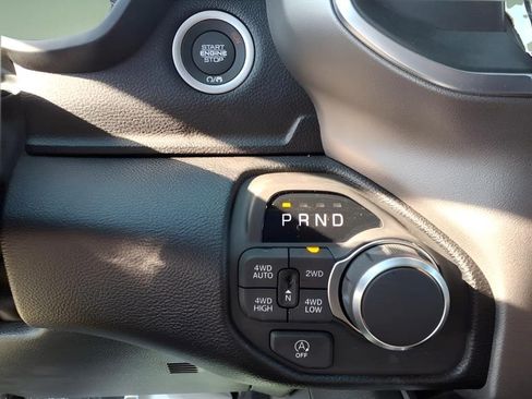 New 2026 RAM 1500 Big Horn AWD/4WD image 12