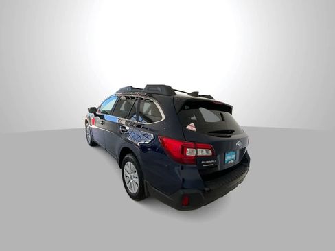 Used 2018 Subaru Outback 2.5i Premium AWD/4WD image 6