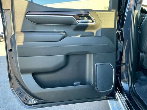 Used 2022 GMC Sierra 1500 SLT image 34