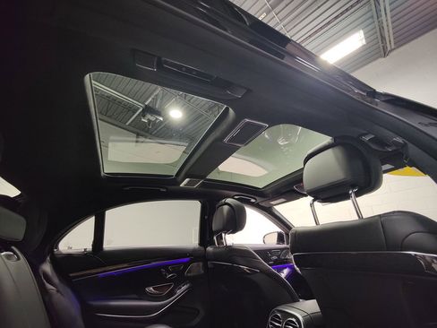 Used 2019 Mercedes-Benz S 560 4MATIC Sedan image 22