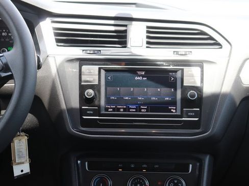Used 2020 Volkswagen Tiguan S FWD image 16