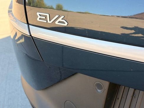 Used 2024 Kia EV6 Light RWD image 9