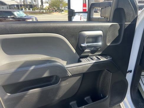 Used 2016 Chevrolet Silverado 2500 W/T w/ WT Convenience Package image 11