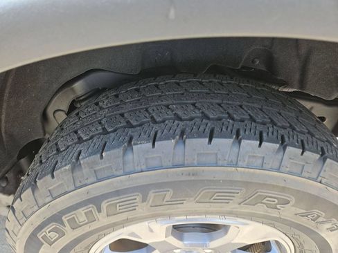 Used 2025 Ford Bronco Big Bend AWD/4WD image 25