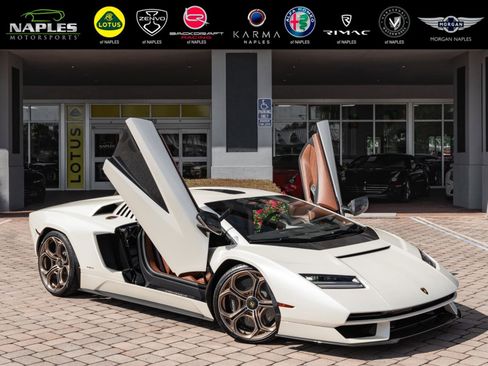 Used 2022 Lamborghini Aventador Countach image 1