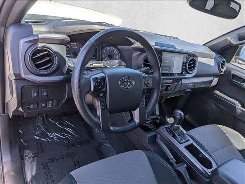 Used 2023 Toyota Tacoma TRD Off-Road w/ Advanced Technology Package AWD/4WD image 10