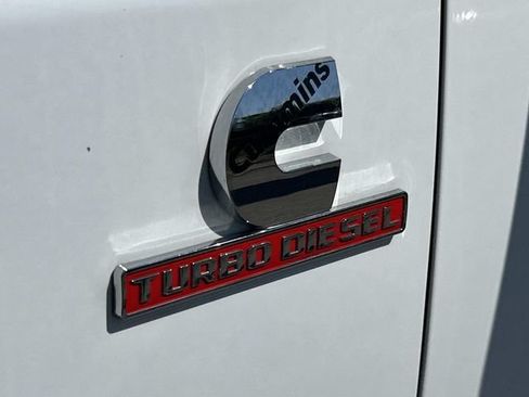 Used 2024 RAM 2500 Tradesman w/ Chrome Appearance Group AWD/4WD image 11
