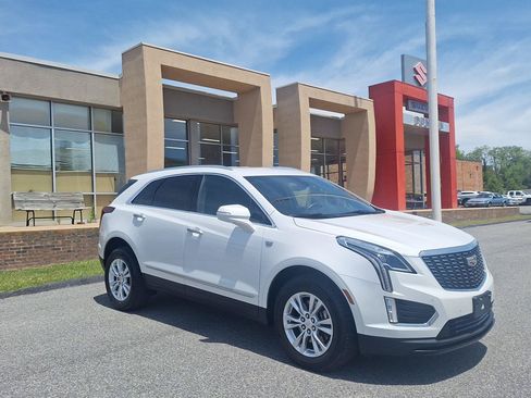 Used 2020 Cadillac XT5 Luxury AWD/4WD image 2
