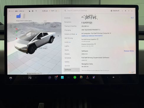 Used 2024 Tesla Cybertruck AWD Crew Cab image 18