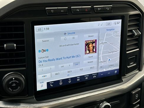 Used 2022 Ford F150 Lariat w/ Max Trailer Tow Package image 16