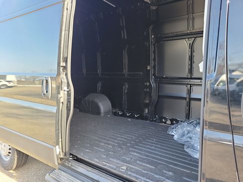 Used 2025 RAM ProMaster 3500 w/ Safety Group image 16