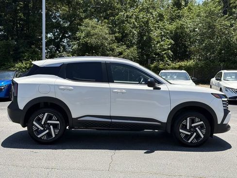 Used 2026 Nissan Kicks SV FWD image 7