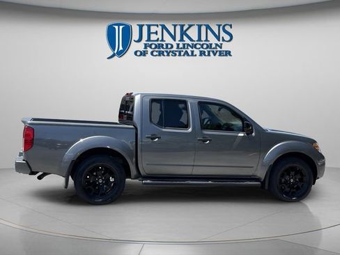 Used 2019 Nissan Frontier SV w/ Value Truck Package RWD image 9