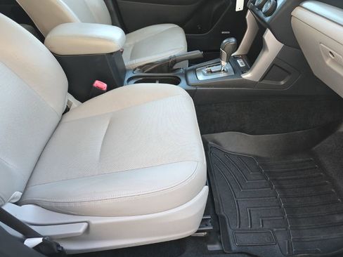 Used 2015 Subaru Forester 2.5i Limited image 24