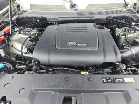 Used 2023 Land Rover Defender 90 S AWD/4WD image 15