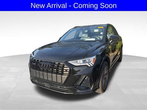 Used 2025 Audi Q3 2.0T Premium image 2