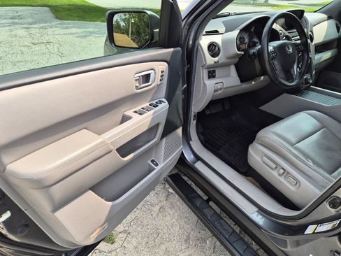Used 2013 Honda Pilot Touring image 11