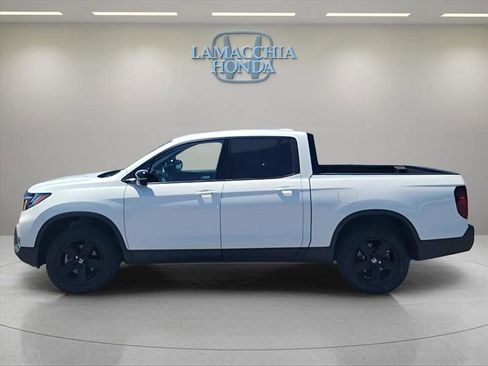 Used 2023 Honda Ridgeline Black Edition image 2