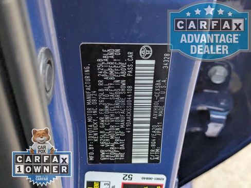 Used 2025 Toyota Camry SE w/ Convenience Package image 32