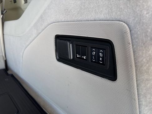 Used 2024 Cadillac Escalade ESV Sport Platinum AWD/4WD image 39