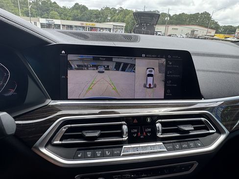 Used 2019 BMW X5 xDrive40i w/ Convenience Package AWD/4WD image 9