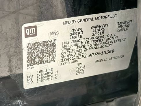 Used 2023 GMC Yukon Denali Ultimate AWD/4WD image 32