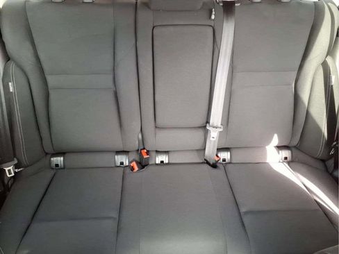 Used 2025 Nissan Rogue S FWD image 17