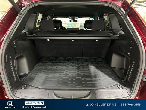 Used 2021 Jeep Grand Cherokee Laredo w/ Security & Convenience Group AWD/4WD image 29