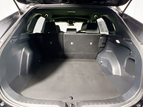 Used 2022 Toyota RAV4 SE image 34