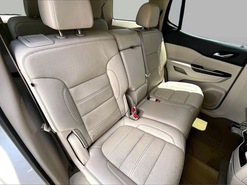 Used 2023 GMC Acadia Denali FWD image 21