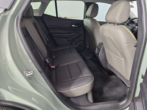 Used 2025 Chevrolet Trax ACTIV w/ Driver Confidence Package FWD image 35