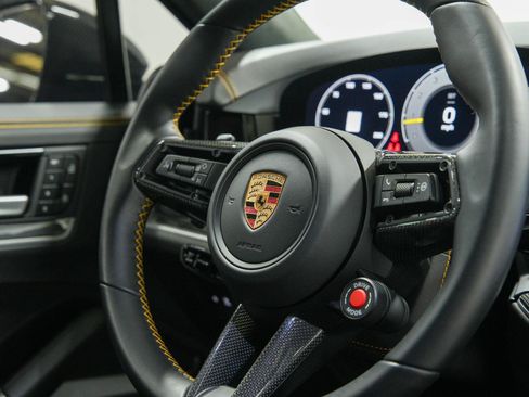Used 2024 Porsche Cayenne Turbo GT AWD/4WD image 85