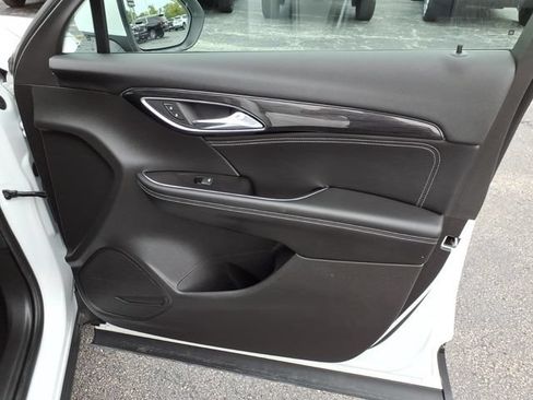 Certified 2023 Buick Envision Essence FWD image 25