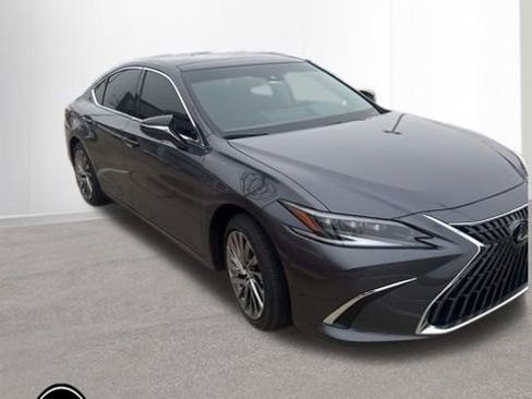 Certified 2025 Lexus ES 350 Ultra Luxury image 3