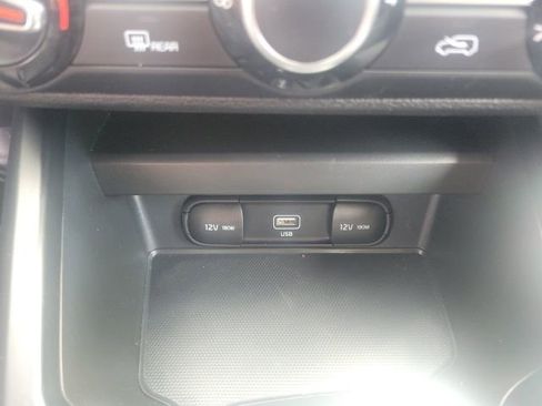 Used 2022 Kia Soul LX w/ Technology Package image 25