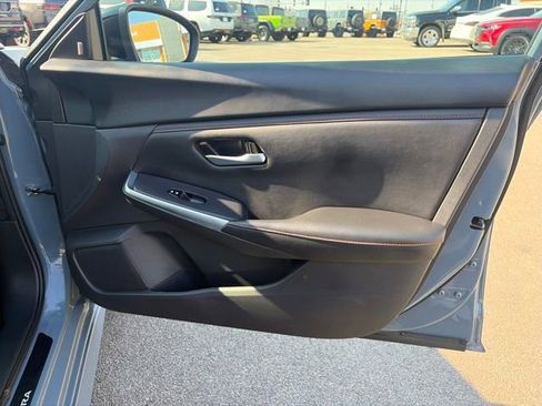 Used 2024 Nissan Sentra SR image 37