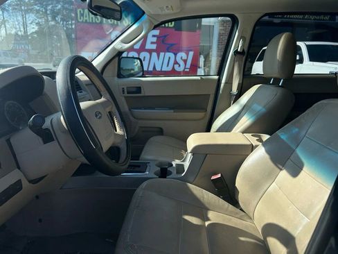 Used 2012 Ford Escape XLT image 9