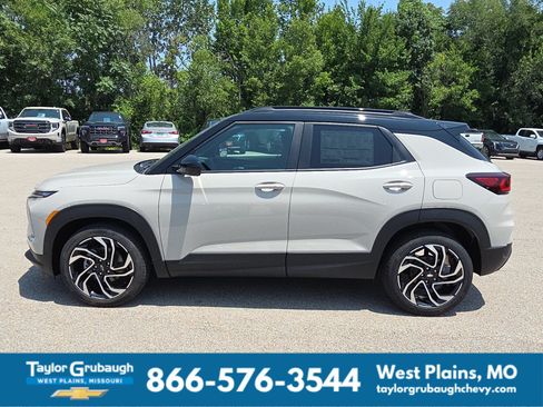 New 2026 Chevrolet TrailBlazer RS w/ Convenience Package FWD image 5