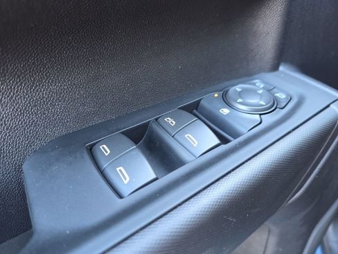 Used 2024 Chevrolet Silverado 1500 Custom image 34