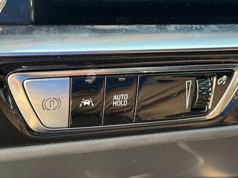 Used 2024 Cadillac Lyriq Luxury w/ LPO, Floor Liner Package AWD/4WD image 8
