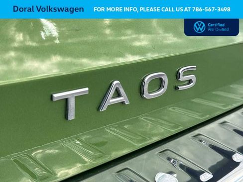 Used 2025 Volkswagen Taos SE image 11