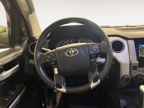 Used 2016 Toyota Tundra SR5 w/ SR5 Upgrade Package AWD/4WD image 13