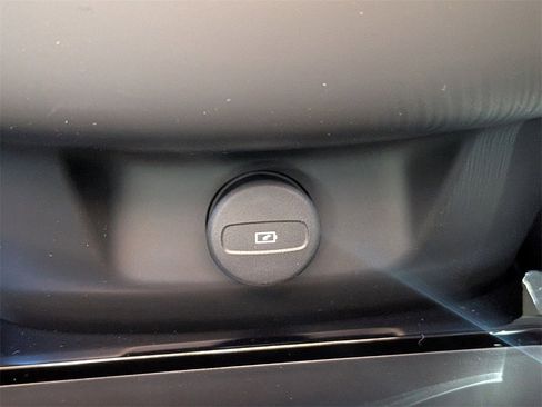 New 2026 Volvo XC90 B6 Ultra w/ Protection Package Premier image 15