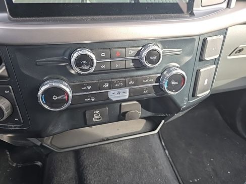Used 2025 Ford F150 XLT w/ Equipment Group 301A Standard image 17