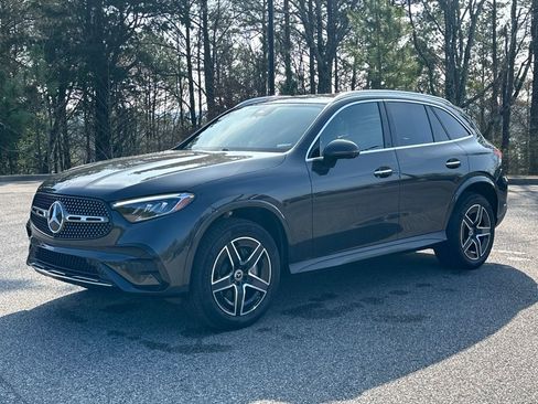 Certified 2025 Mercedes-Benz GLC 300 4MATIC image 3