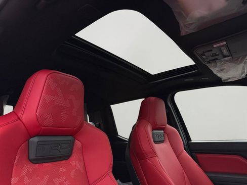 Used 2025 Toyota Tacoma TRD Pro w/ Tow Tech Package AWD/4WD image 5